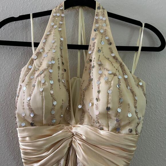 formal y2k size 6 Gold sequin halter neck dress - Picture 2 of 5
